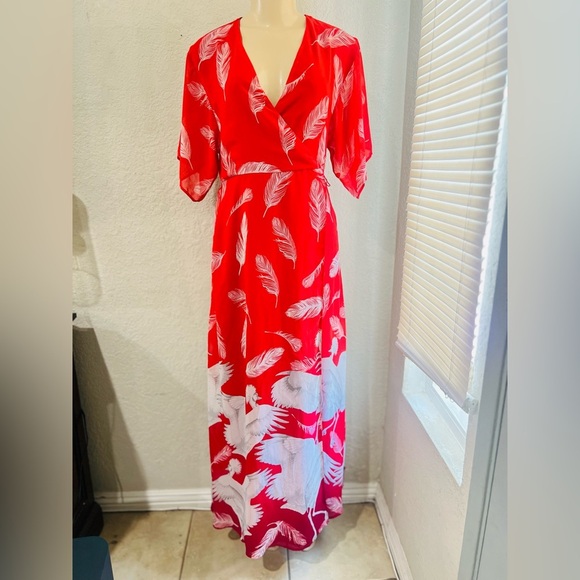 New York and Co feather and crane wrap dress size med - Picture 1 of 16